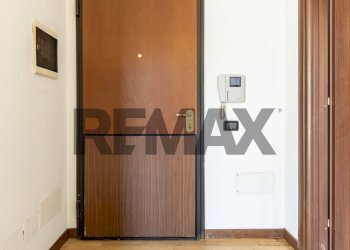 Hall / corridoio - Two-room apartment Piazza Cosenza
 
6, Salsomaggiore Terme - photo 18