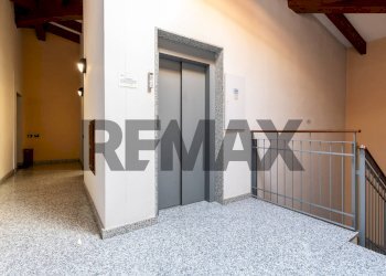 Ricezione / Lobby - Two-room apartment Piazza Cosenza
 
6, Salsomaggiore Terme - photo 19