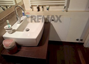 Bagno - Two-room apartment Via Rizzera
 
15, Vittorio Veneto - photo 22