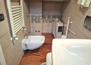 Bagno - Two-room apartment Via Rizzera
 
15, Vittorio Veneto - photo 46