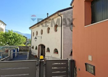 Edificio all\'aperto - Two-room apartment Via Rizzera
 
15, Vittorio Veneto - photo 92