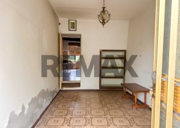 Hall / corridoio - Semi-detached house Via Pianzo Montae Sopra Montale
 
15, Casina - photo 3