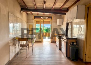 Cucina - Semi-detached house Via Pianzo Montae Sopra Montale
 
15, Casina - photo 4