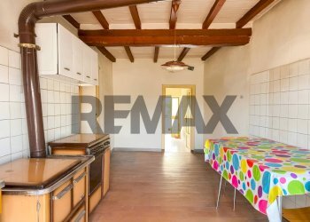 Cucina - Semi-detached house Via Pianzo Montae Sopra Montale
 
15, Casina - photo 5