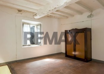 Stanza vuota - Semi-detached house Via Pianzo Montae Sopra Montale
 
15, Casina - photo 19