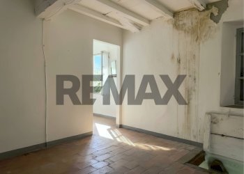 Stanza vuota - Semi-detached house Via Pianzo Montae Sopra Montale
 
15, Casina - photo 20