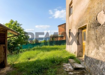 Giardino - Semi-detached house Via Pianzo Montae Sopra Montale
 
15, Casina - photo 23