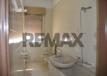 Bagno - Casa indipendente Via Paolo Braccini angolo Via XXV Aprile
 
19, Comiso - foto 11