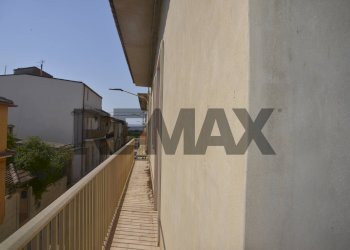 Balcone - Casa indipendente Via Paolo Braccini angolo Via XXV Aprile
 
19, Comiso - foto 13
