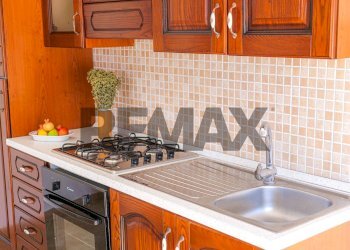 Cucina - Semi-detached house Via Vincenzo Badalucco
 
40, Valderice - photo 4