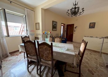 Sala da pranzo - Quadrilocale CHIASSO MESSINA
6, Monreale - foto 5