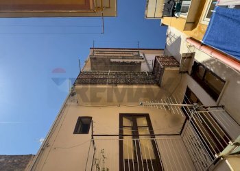 Edificio all\'aperto - Quadrilocale CHIASSO MESSINA
6, Monreale - foto 22