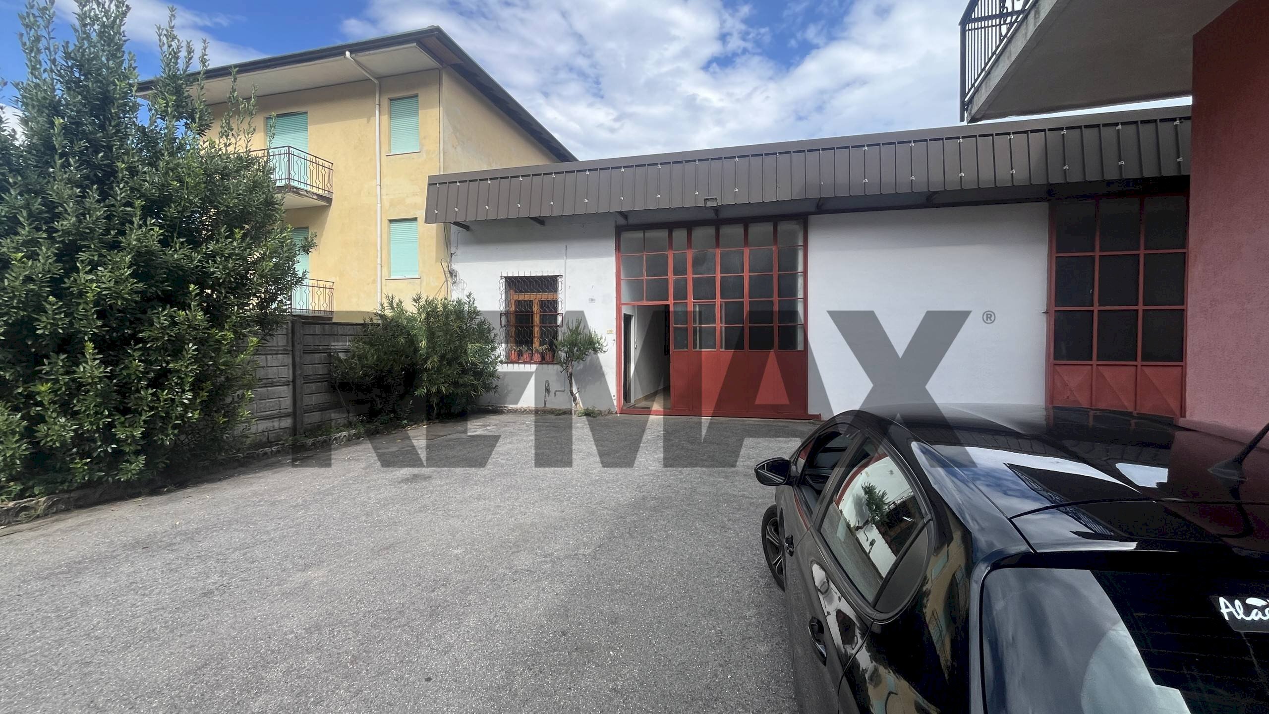 Casa all\'aperto - Attività Commerciale Via Partigiani
 
15, Gravellona Toce - foto 1