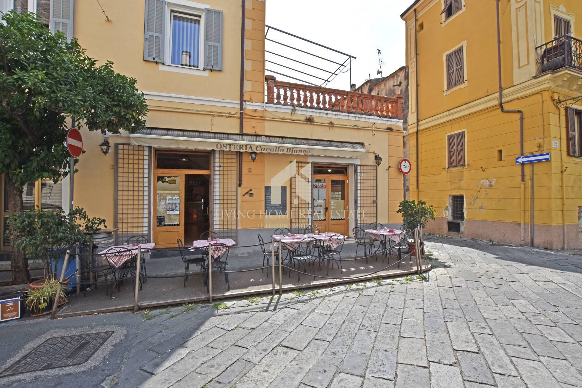 Foto 1 - Commercial Activity Via delle Rimembranze
 
4, Taggia - photo 1