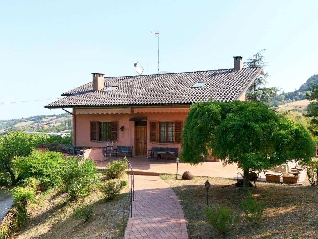 Facciata - Villa via Capicchio, 69, San Leo - photo 1
