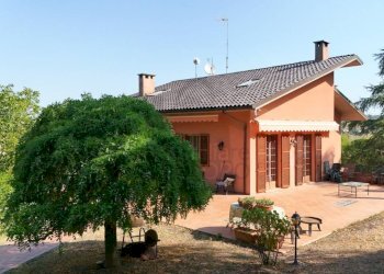 Facciata - Villa via Capicchio, 69, San Leo - photo 2