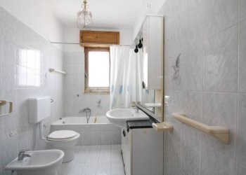 Bagno - Casa indipendente via Bolzano, Matino - foto 7