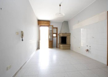 Cucina - Casa indipendente via Bolzano, Matino - foto 9