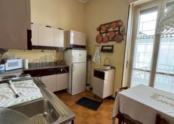 Cucina - Trilocale corso Nizza, 45, Cuneo (zona Centro) - foto 2