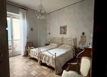 Camera da letto - Three-room apartment corso Nizza, 45, Cuneo (neighborhood Centro) - photo 12