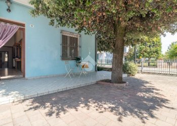 Casa indipendente Via Bandini Buti, Ravenna (zona Castiglione di Ravenna) - foto 2