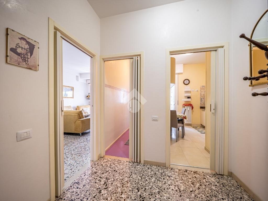 Four-room apartment Via Rivoluzione D'Ottobre, Reggio nell'Emilia - photo 3