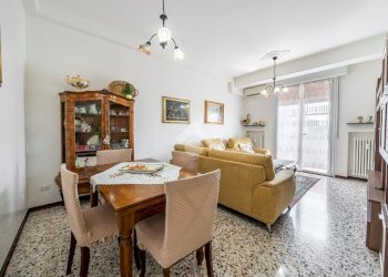 Four-room apartment Via Rivoluzione D'Ottobre, Reggio nell'Emilia - photo 4