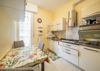 Four-room apartment Via Rivoluzione D'Ottobre, Reggio nell'Emilia - photo 11