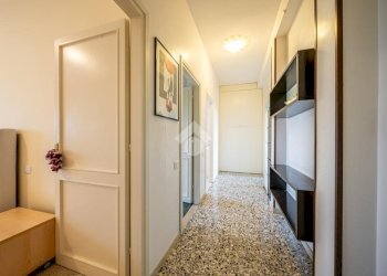 Four-room apartment Via Rivoluzione D'Ottobre, Reggio nell'Emilia - photo 20