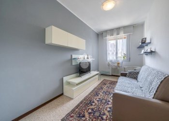 Four-room apartment Via Rivoluzione D'Ottobre, Reggio nell'Emilia - photo 33