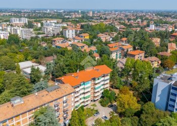 Four-room apartment Via Rivoluzione D'Ottobre, Reggio nell'Emilia - photo 45