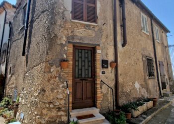 20260817_115444 - Porzione di casa Vicolo dell'Aquila 10, Lugnano in Teverina - foto 1