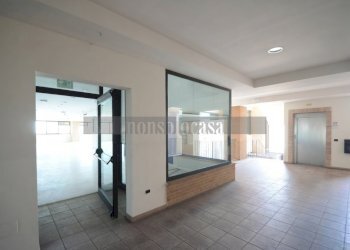 INGRESSO - Show room Via delle Querce 255, Assisi - photo 13