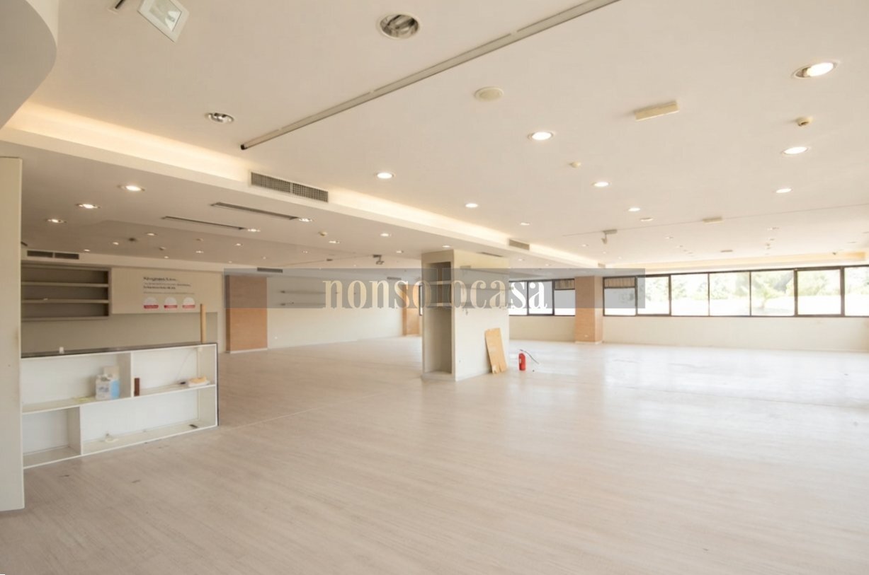 LOCALE - Show room Via delle Querce 255, Assisi - foto 1