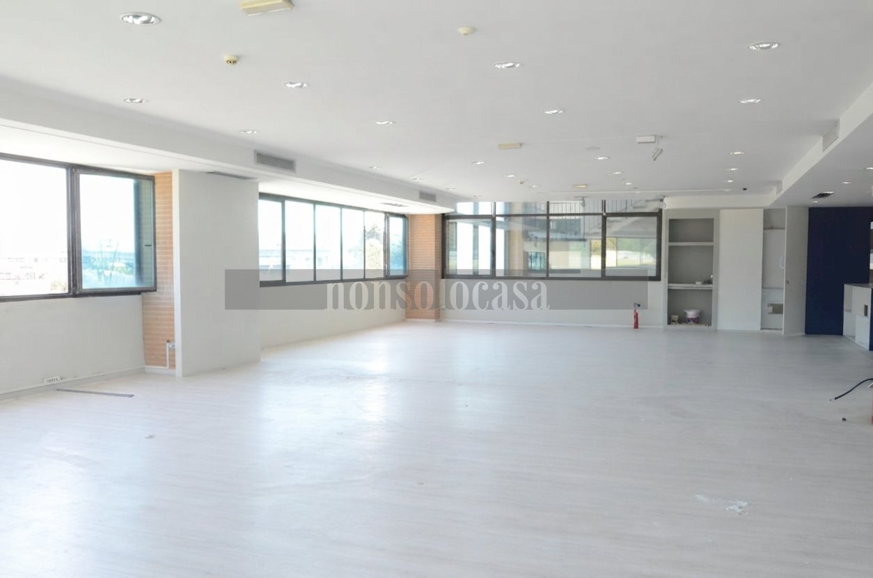 LOCALE - Show room Via delle Querce 255, Assisi - foto 3