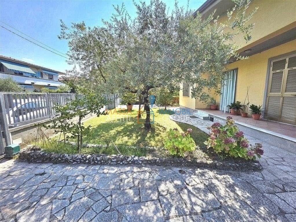 21 - Villa Via Podenzana 5, Massa - foto 2
