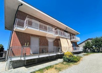 Four-room apartment Frazione Veglia, Cherasco - photo 1