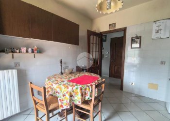Four-room apartment Frazione Veglia, Cherasco - photo 6
