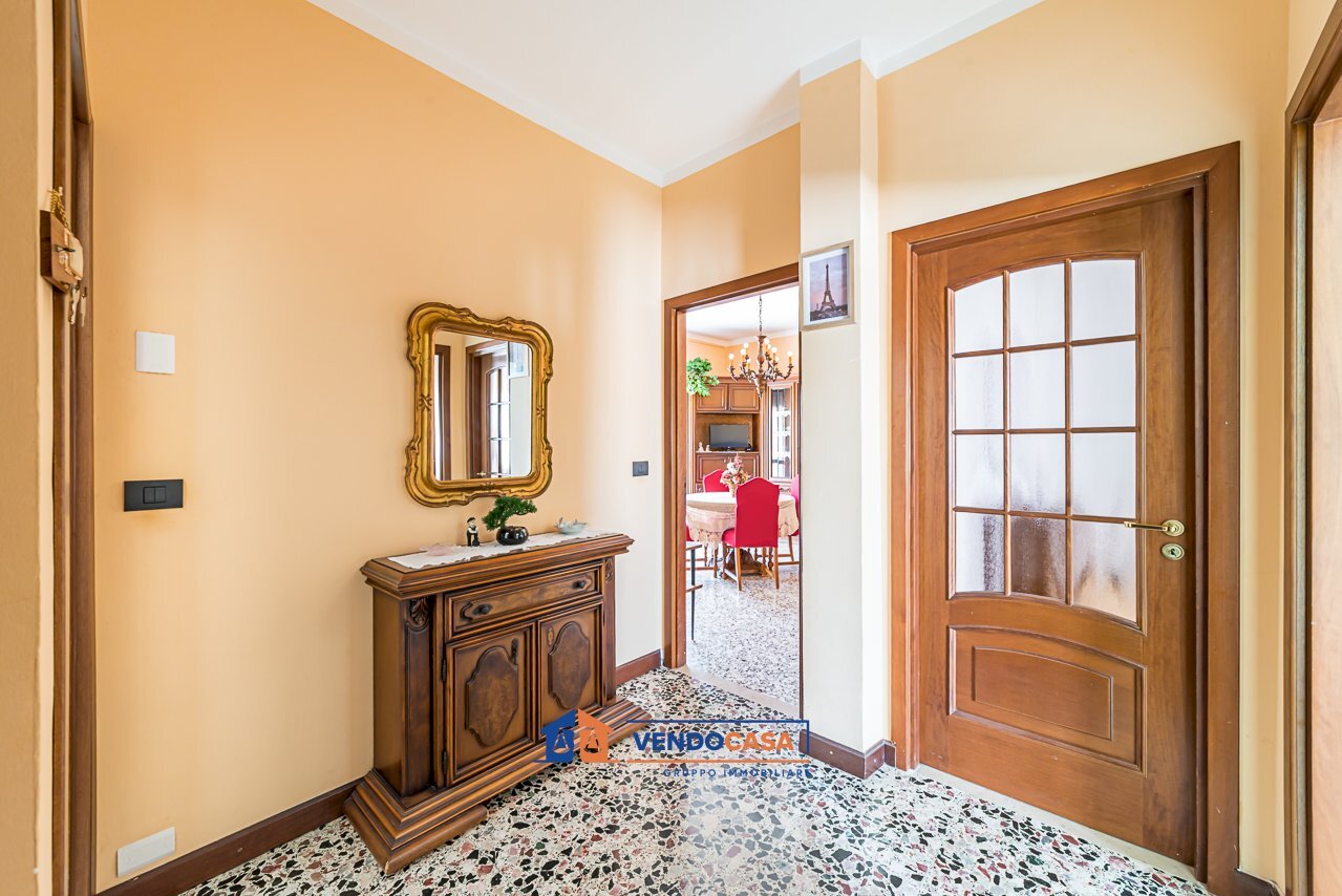 Three-room apartment Santa Vittoria d'Alba - photo 3