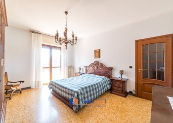 Three-room apartment Santa Vittoria d'Alba - photo 16