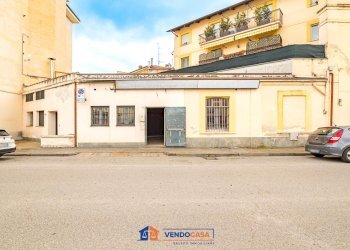 Commercial Premises Bra - photo 1