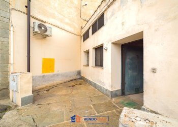 Commercial Premises Bra - photo 6