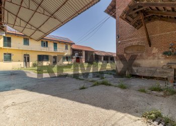 Casale Via Santo Stefano, 15 
 Santhià, Santhià - photo 1