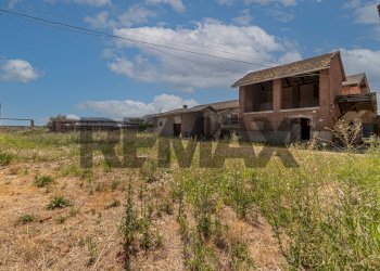 Casale Via Santo Stefano, 15 
 Santhià, Santhià - photo 4