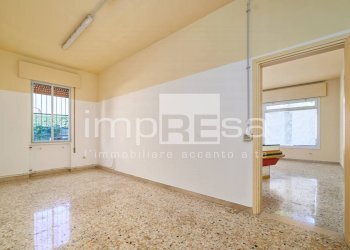 Foto 7 - Commercial Premises via Baracca
 
4, Paese - photo 7
