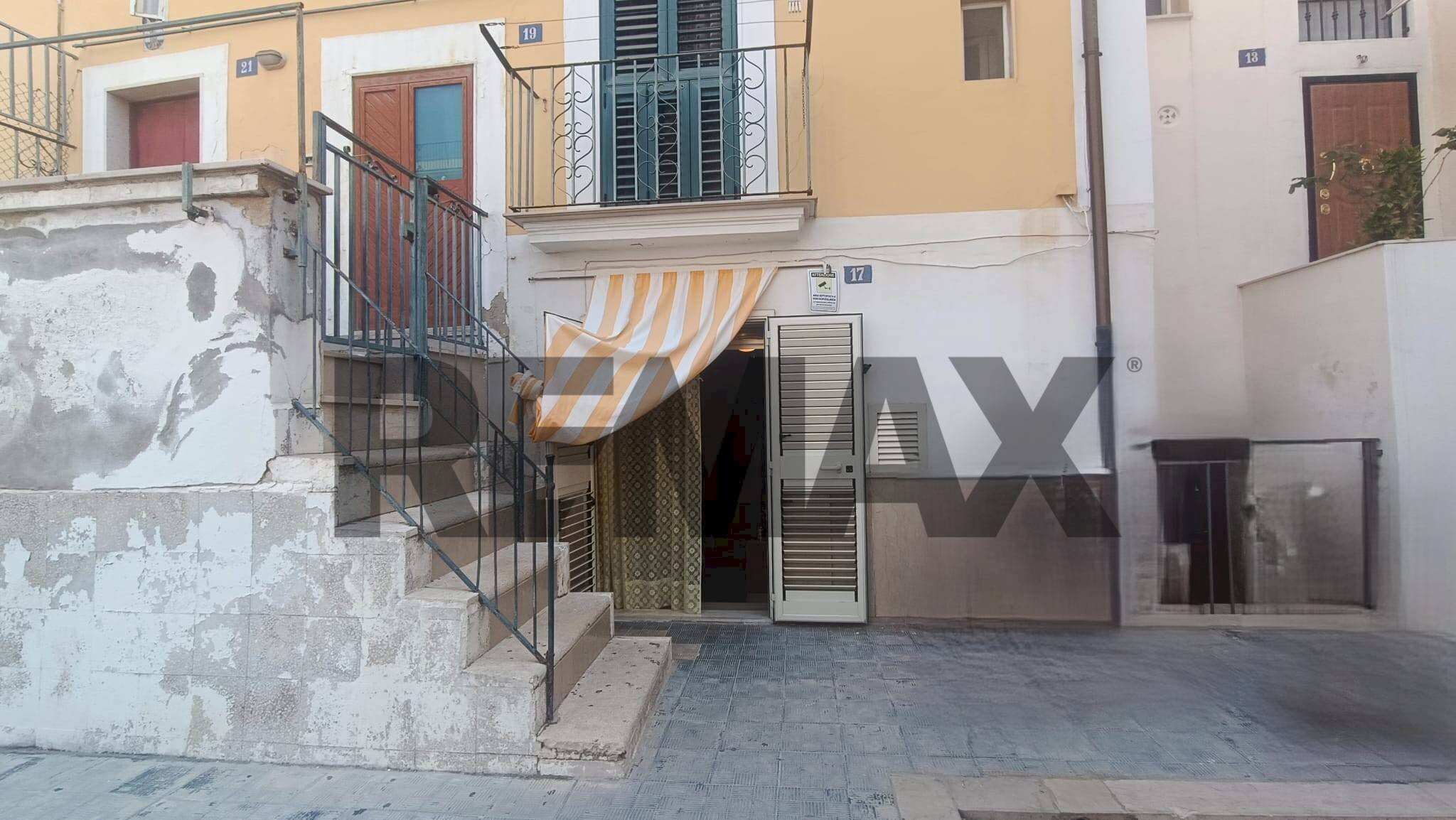 Edificio all\'aperto - Casa indipendente Largo Moschillo
 
17, Manfredonia - foto 3