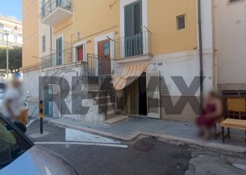 Edificio all\'aperto - Casa indipendente Largo Moschillo
 
17, Manfredonia - foto 4