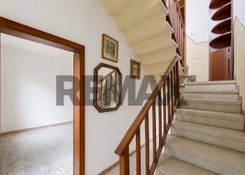 Scale - Terraced Villa Vicolo Verdi
 
32, Mira - photo 13