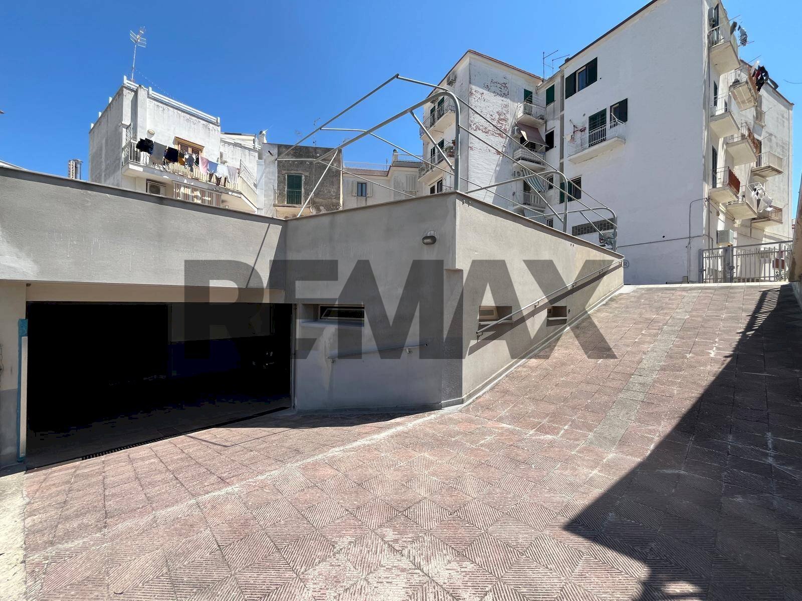 Edificio all\'aperto - Box Viale XXIV Maggio
 
snc, Vieste - foto 1