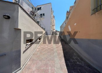 Edificio all\'aperto - Box Viale XXIV Maggio
 
snc, Vieste - foto 8